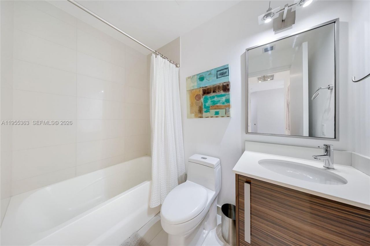 2020 N Bayshore Dr, Unit 1205, Miami, FL 33137 Photo