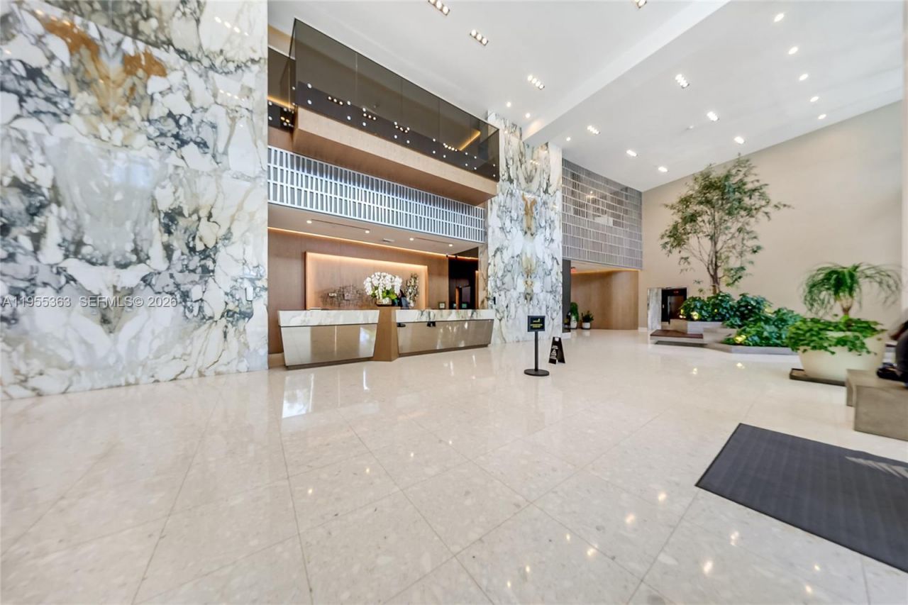 2020 N Bayshore Dr, Unit 1205, Miami, FL 33137 Photo