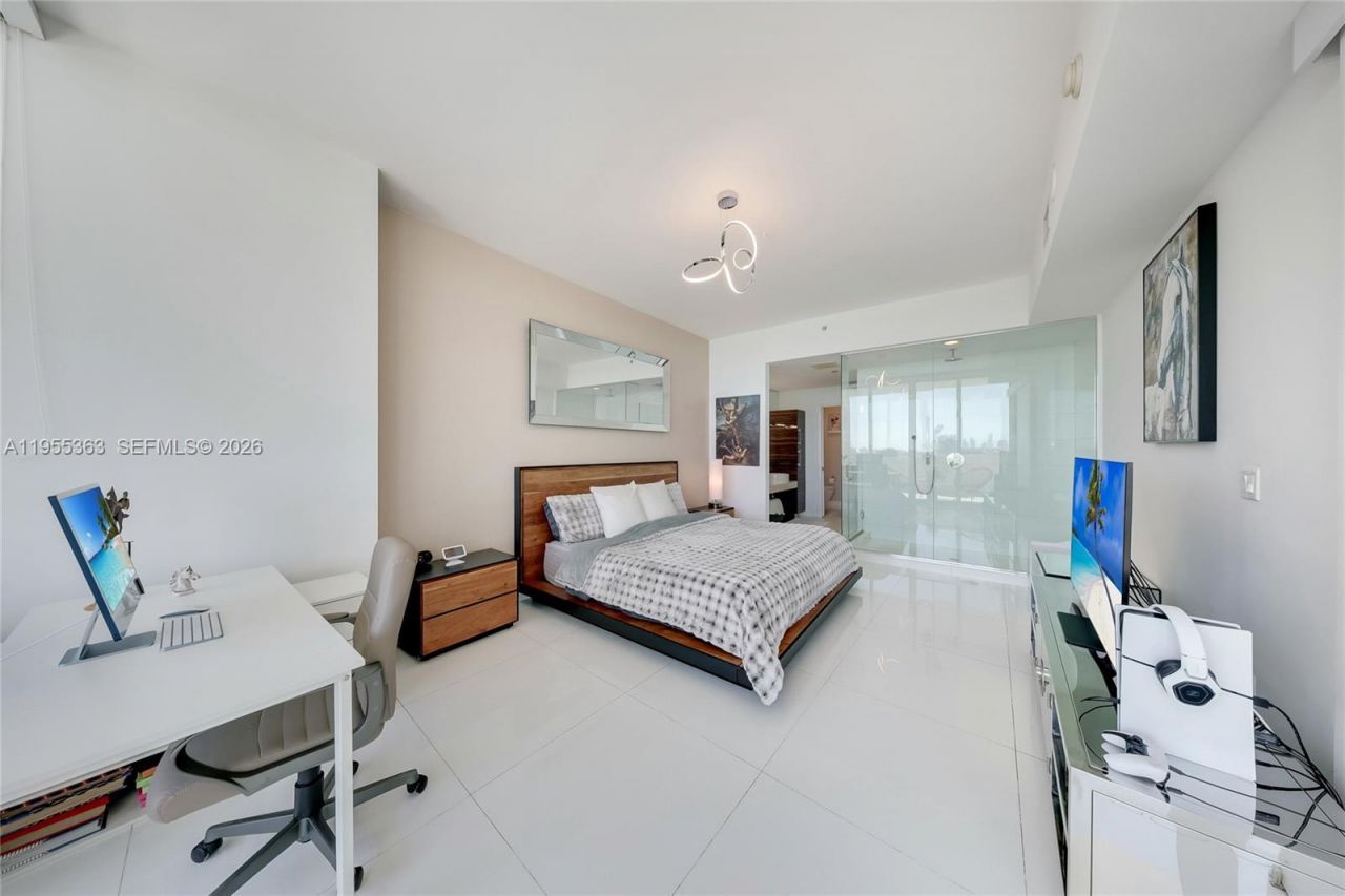 2020 N Bayshore Dr, Unit 1205, Miami, FL 33137 Photo