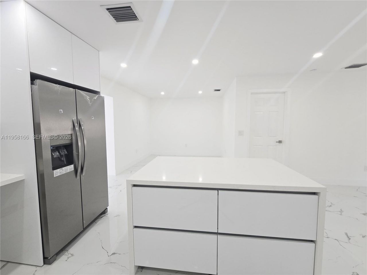 2530 NW 111th St , Miami, FL 33167 Photo