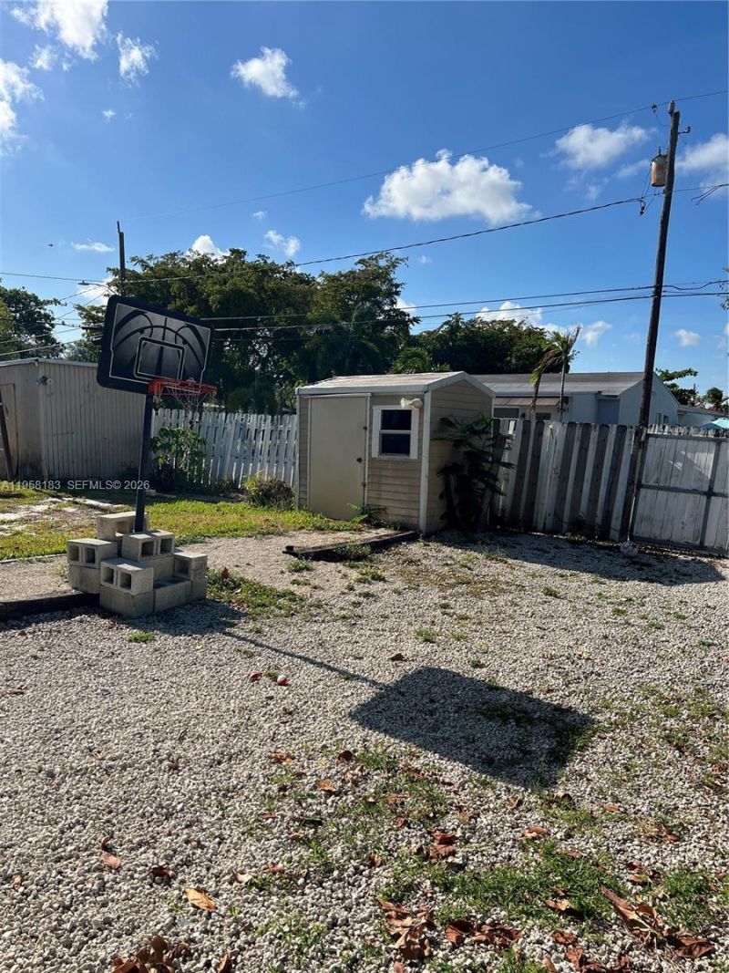 1023 N 25th Ave, Hollywood, FL 33020 Photo