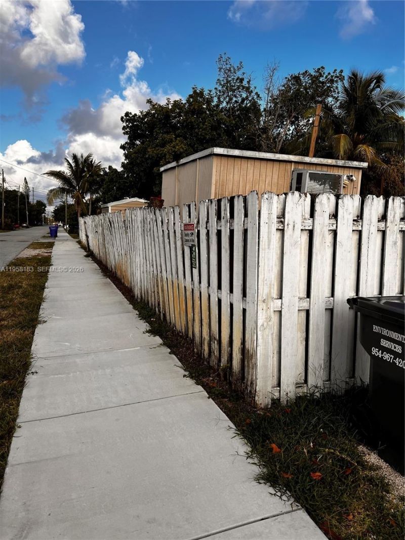 1023 N 25th Ave, Hollywood, FL 33020 Photo