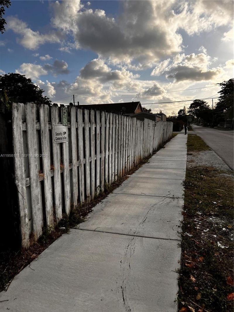 1023 N 25th Ave, Hollywood, FL 33020 Photo