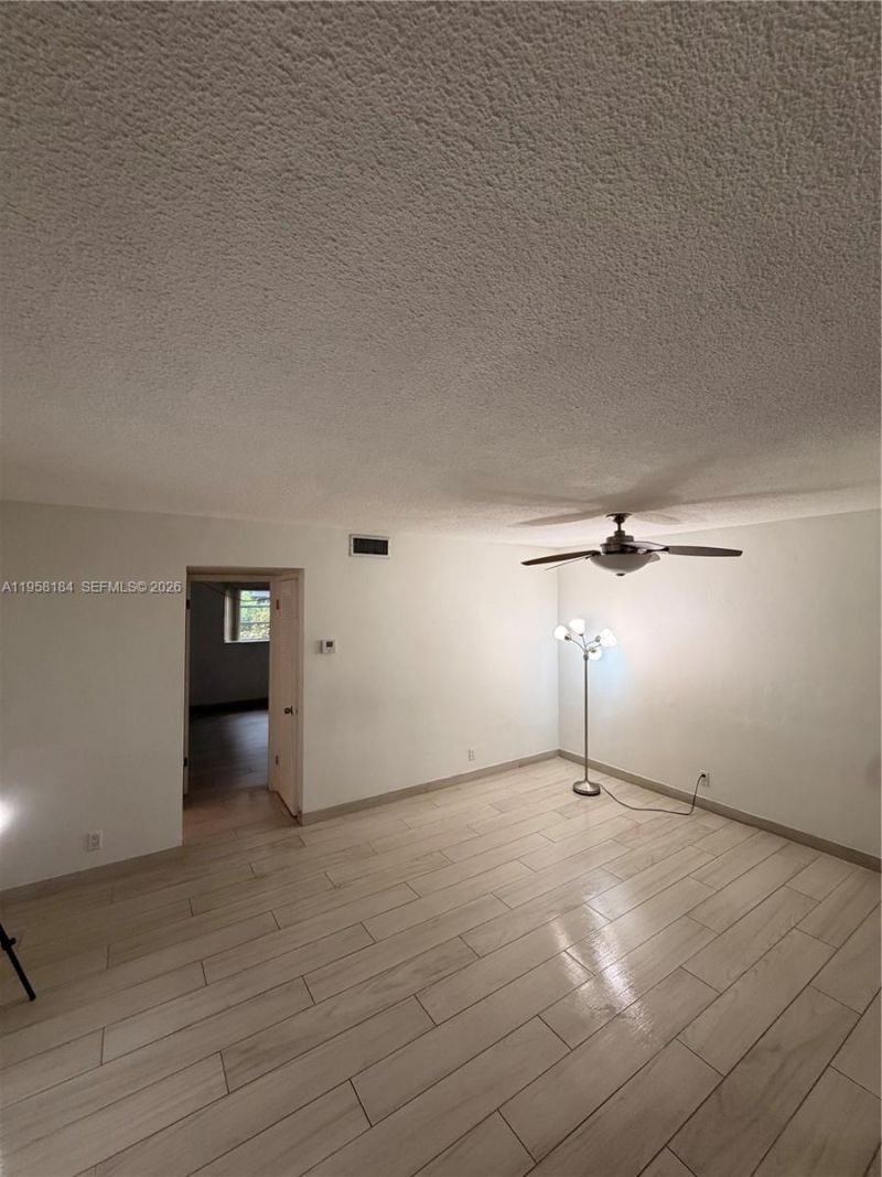 501 Blue Heron Dr, Unit 109-A, Hallandale Beach, FL 33009 Photo