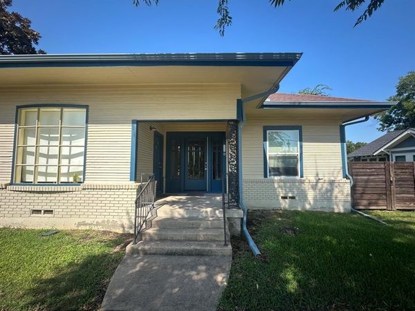 111 S Wood Street, Ferris, TX 75125