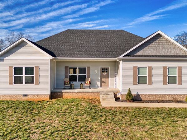 120 Virginia Drive , Auburn, KY 42206