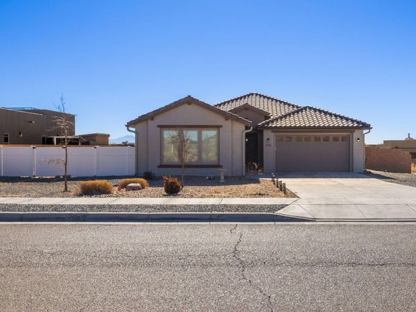 6516 Kimmick Drive NW, Albuquerque, NM 87120