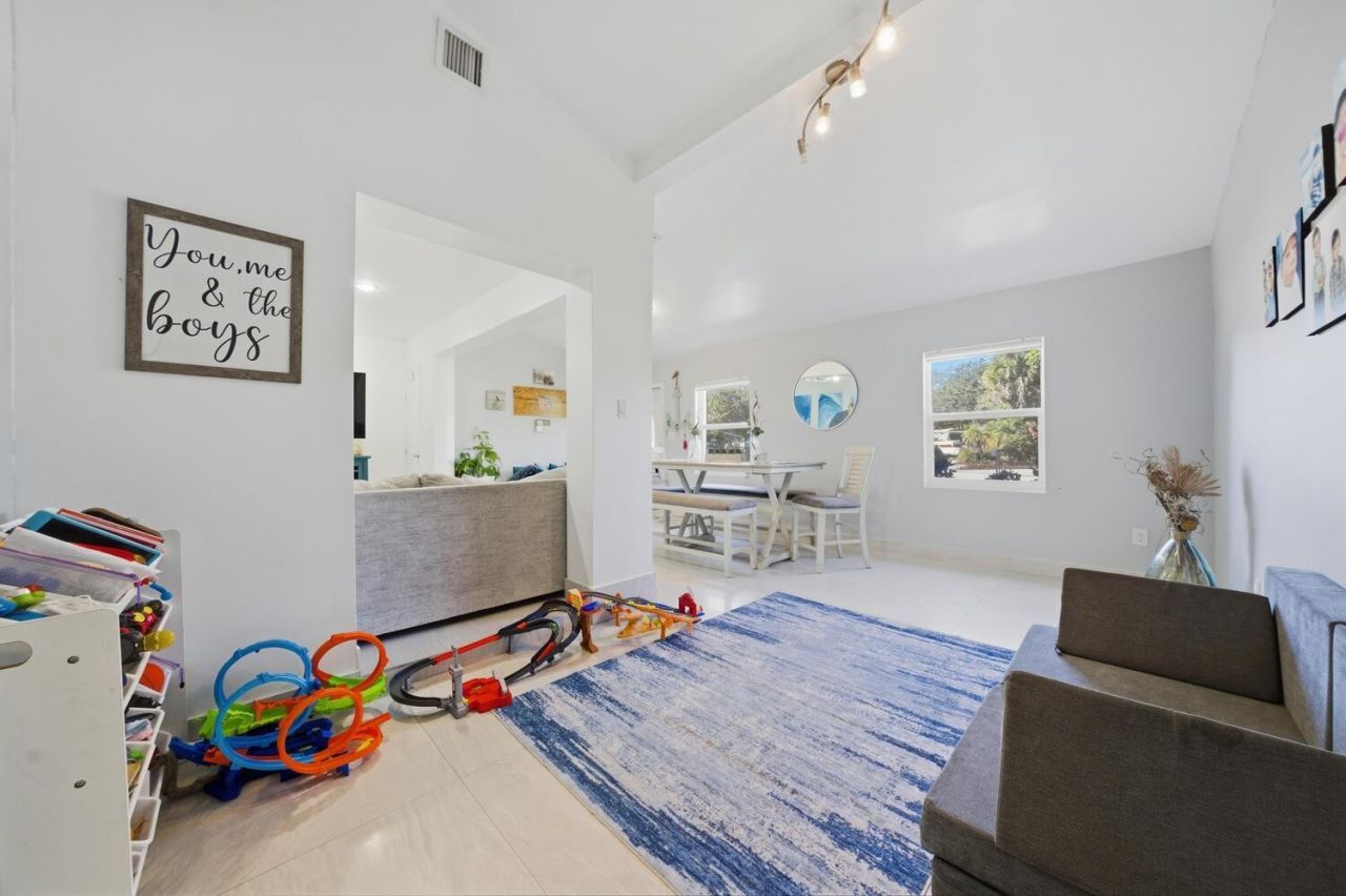 1308 SW 17th Avenue, Fort Lauderdale, FL 33312 Photo