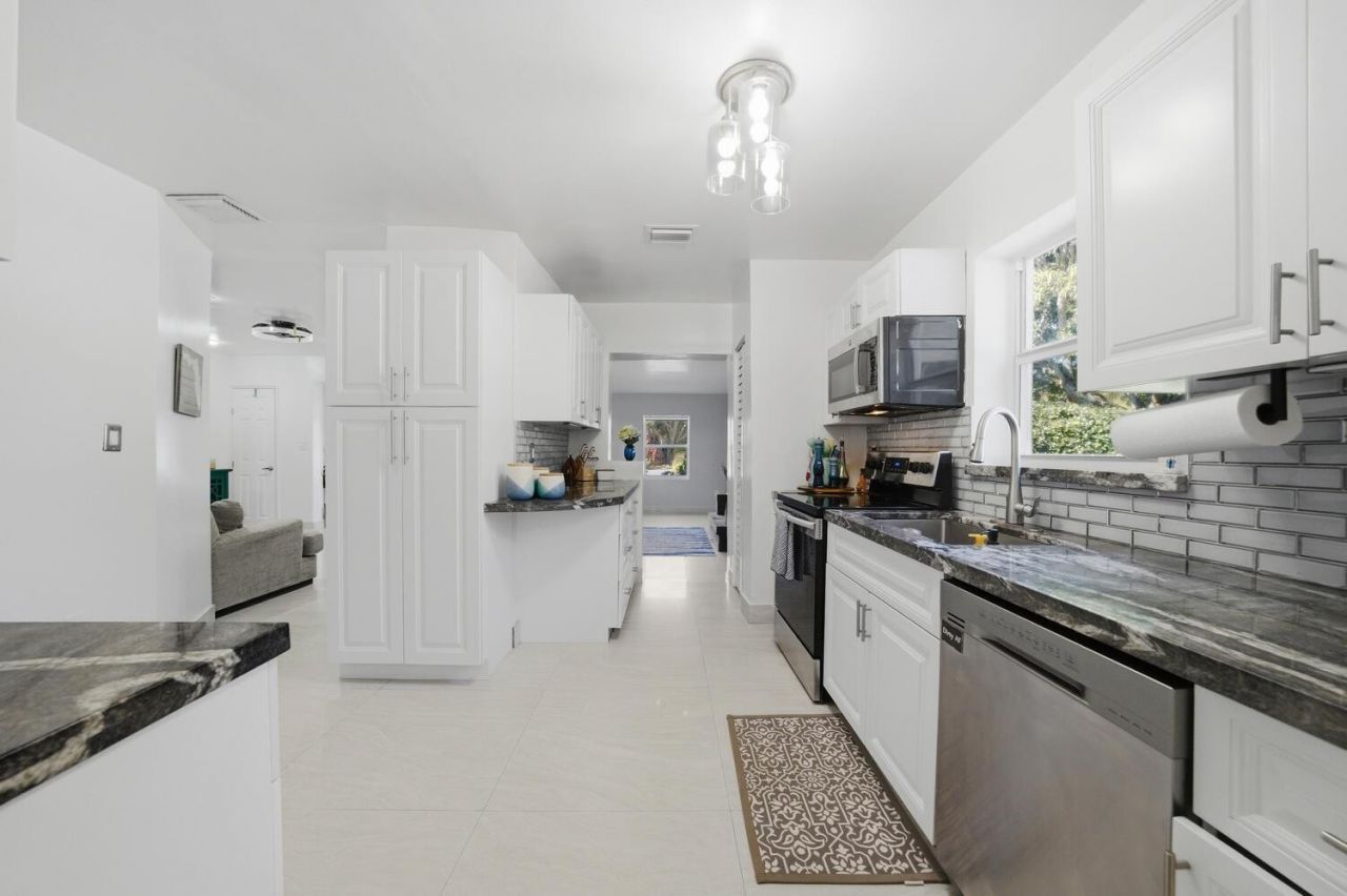 1308 SW 17th Avenue, Fort Lauderdale, FL 33312 Photo