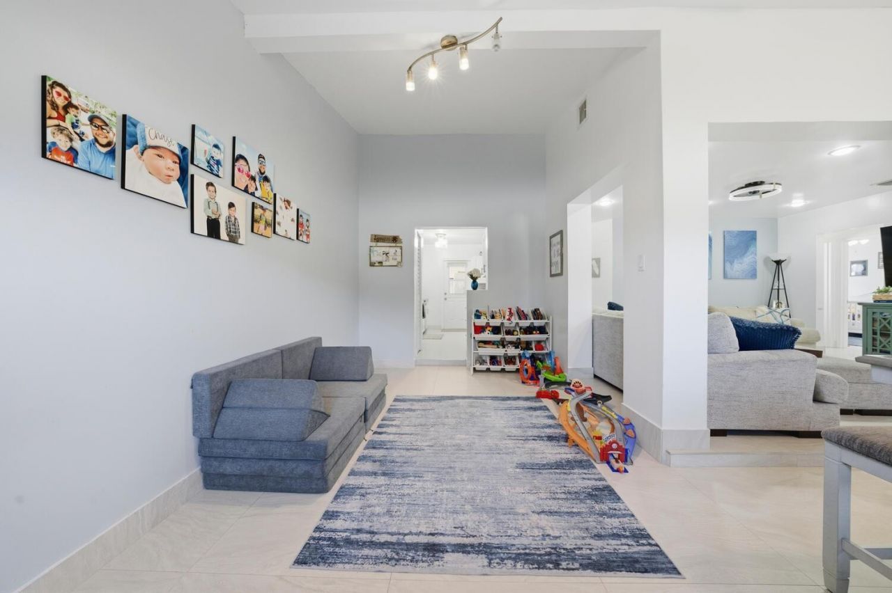 1308 SW 17th Avenue, Fort Lauderdale, FL 33312 Photo