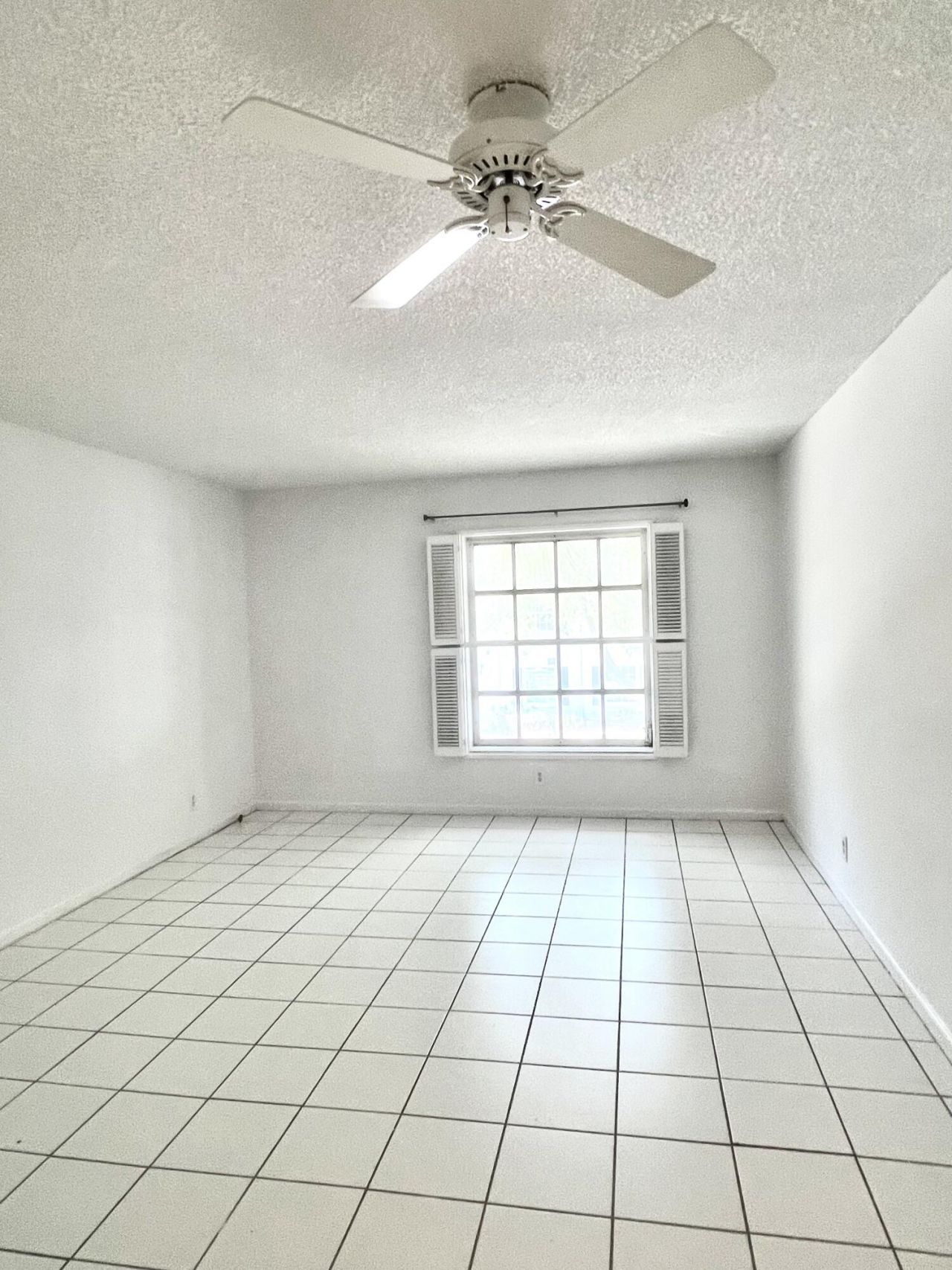 2191 NE 68th Street, Unit 427, Fort Lauderdale, FL 33308 Photo