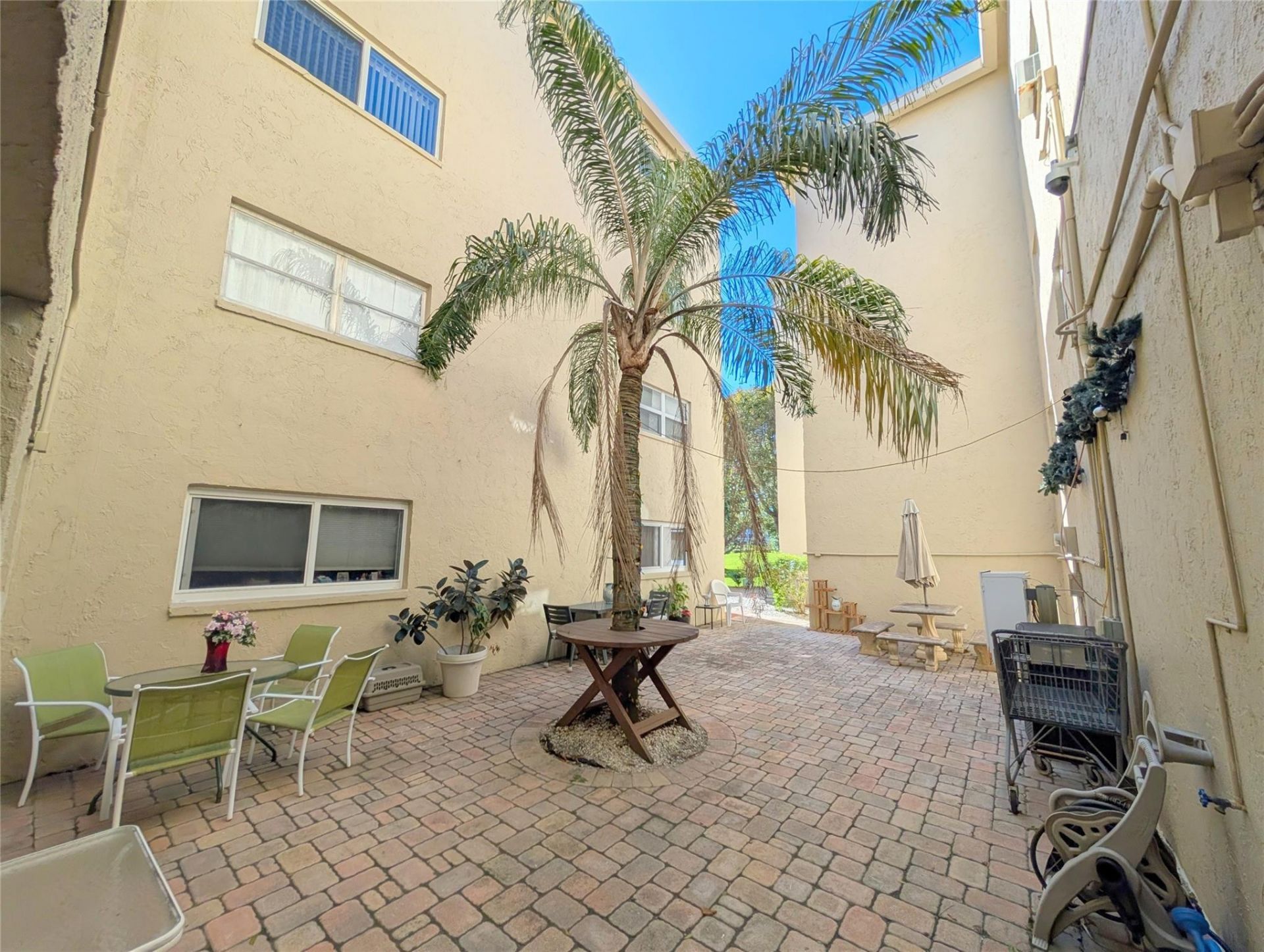 330 NE 26th Ave, Unit 318, Boynton Beach, FL 33435 Photo