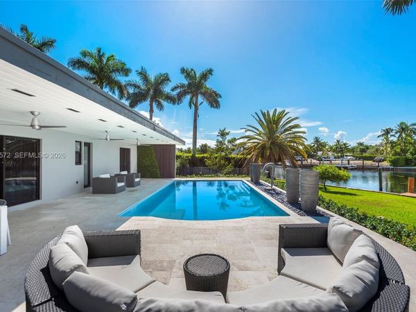 540 Reinante Ave, Coral Gables, FL 33156