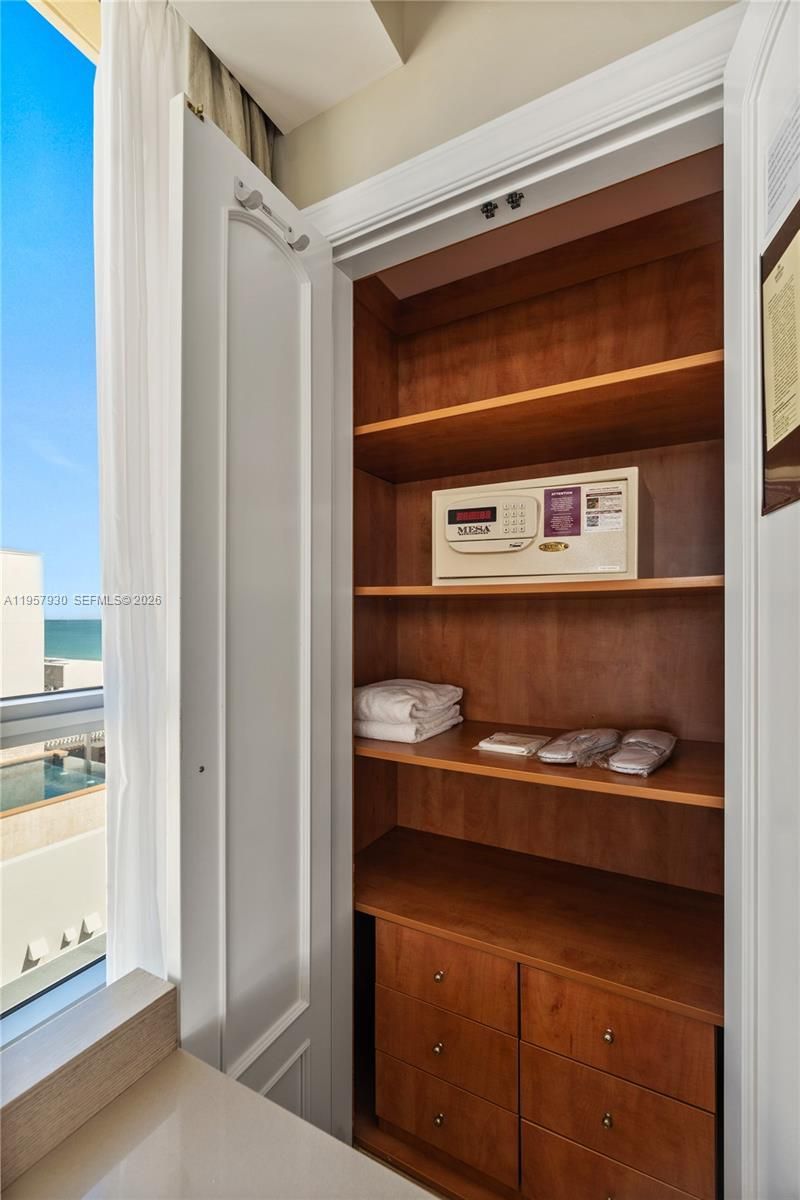 101 Ocean Dr, Unit 1003, Miami Beach, FL 33139 Photo