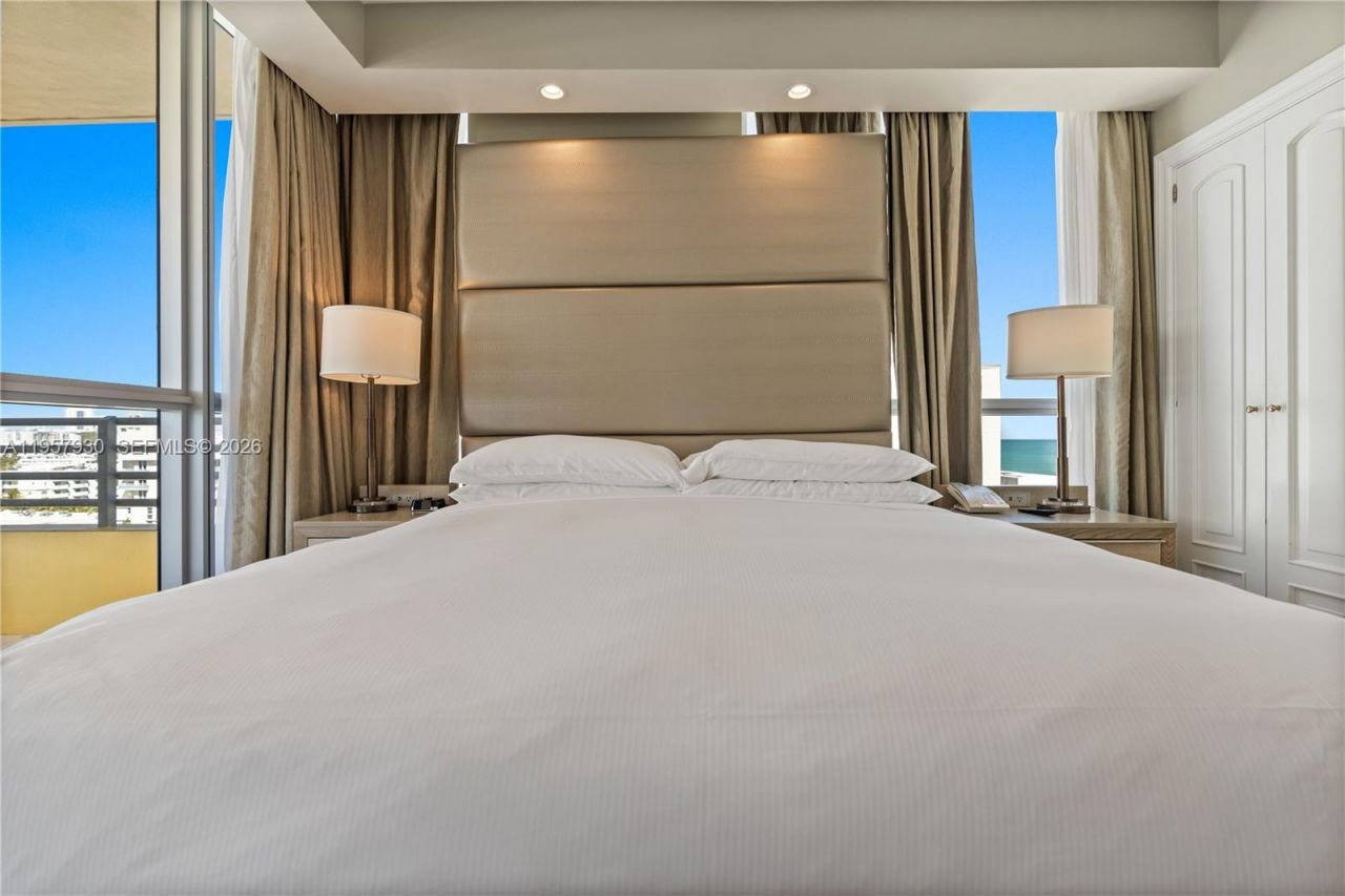 101 Ocean Dr, Unit 1003, Miami Beach, FL 33139 Photo