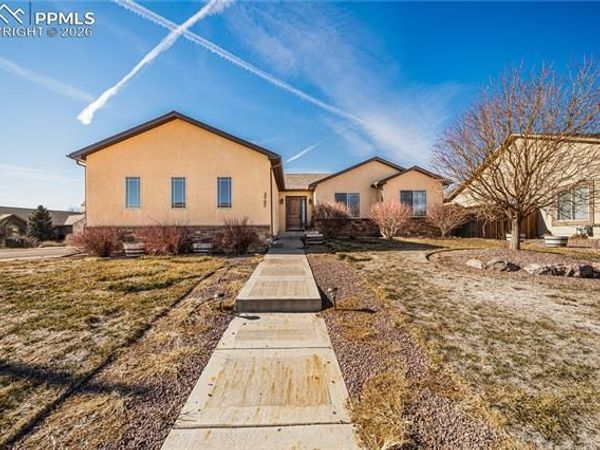 5707 Mark Twain Lane, Pueblo, CO 81008