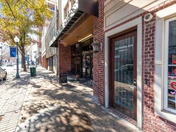 721 Austin Avenue , Unit B, Waco, TX 76701