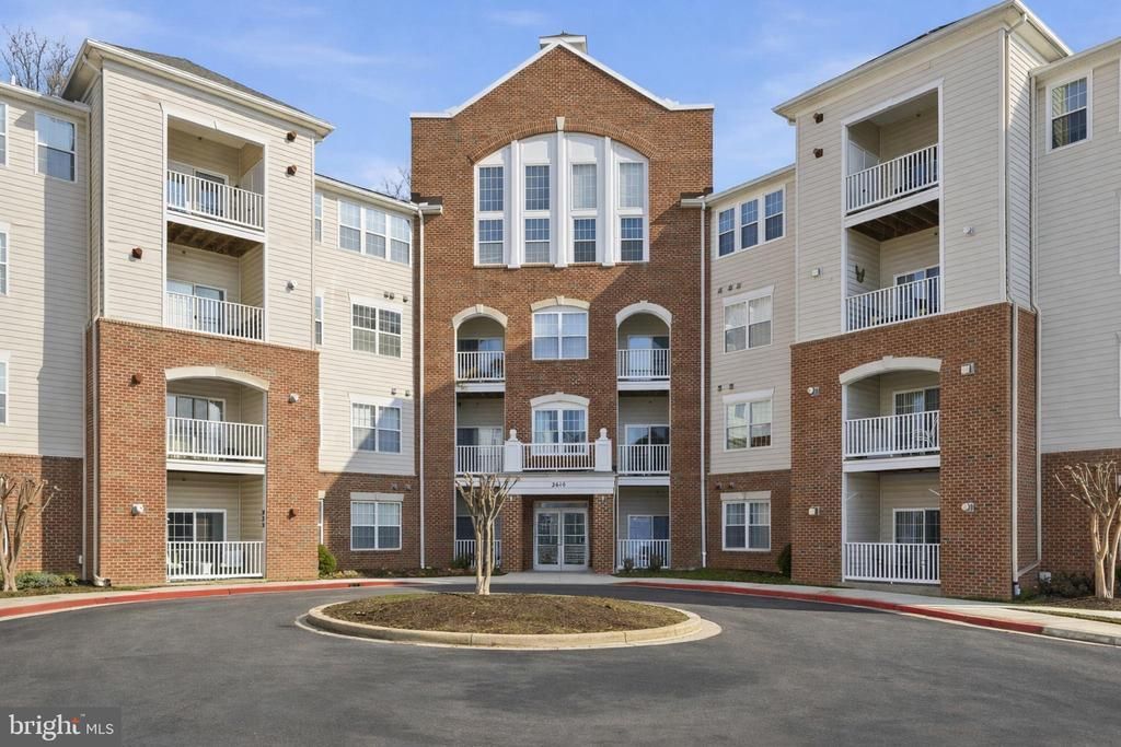 2610 Chapel Lake Drive, Unit 408, Gambrills, MD 21054 Main Photo