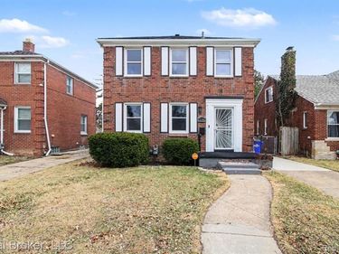 15390 Auburn Street, Detroit, MI 48223