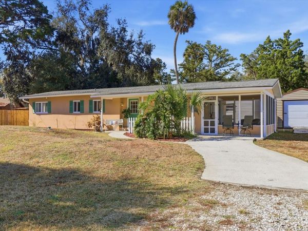 1050 N MIDIRON POINT, CRYSTAL RIVER, FL 34429