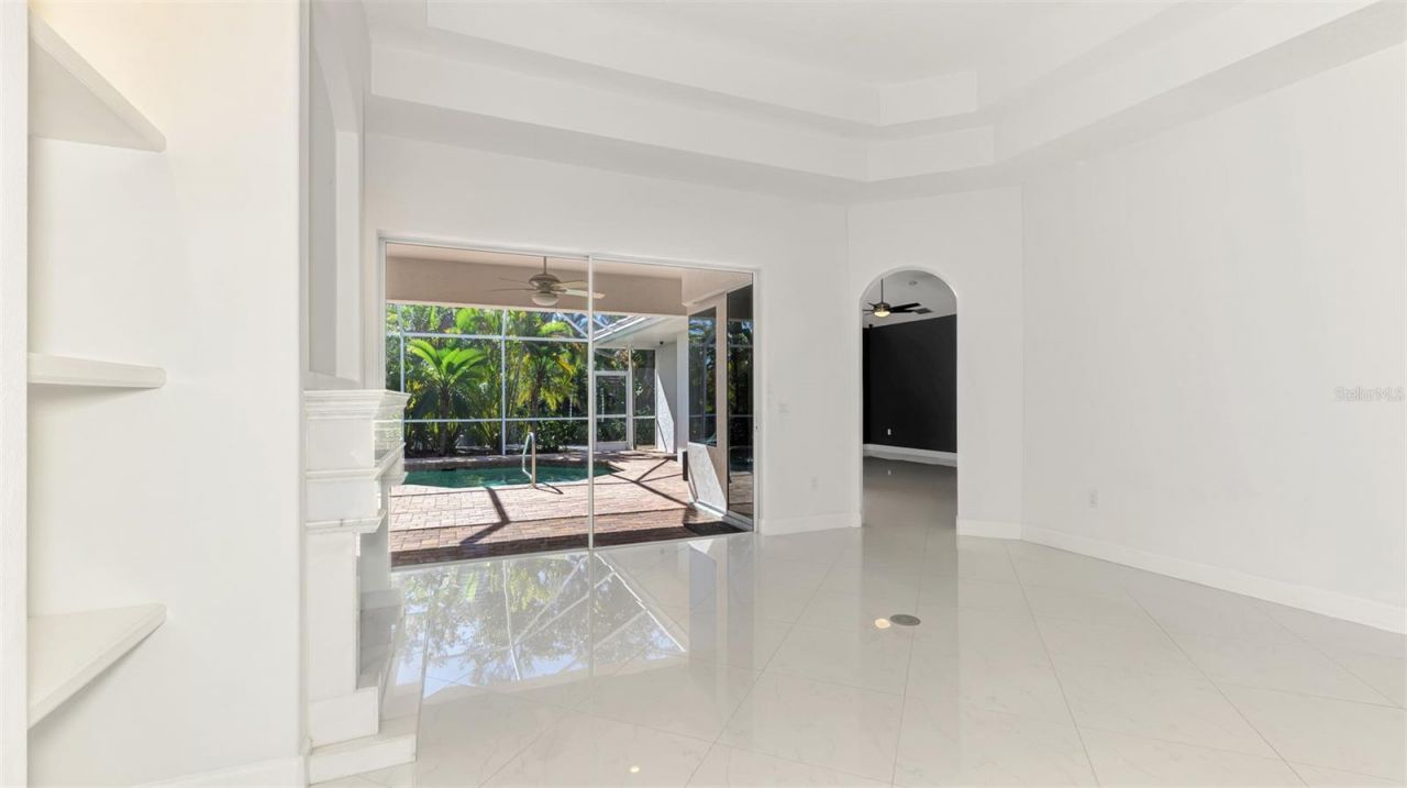 4900 Old Oakleaf Drive, Sarasota, FL 34233 Photo