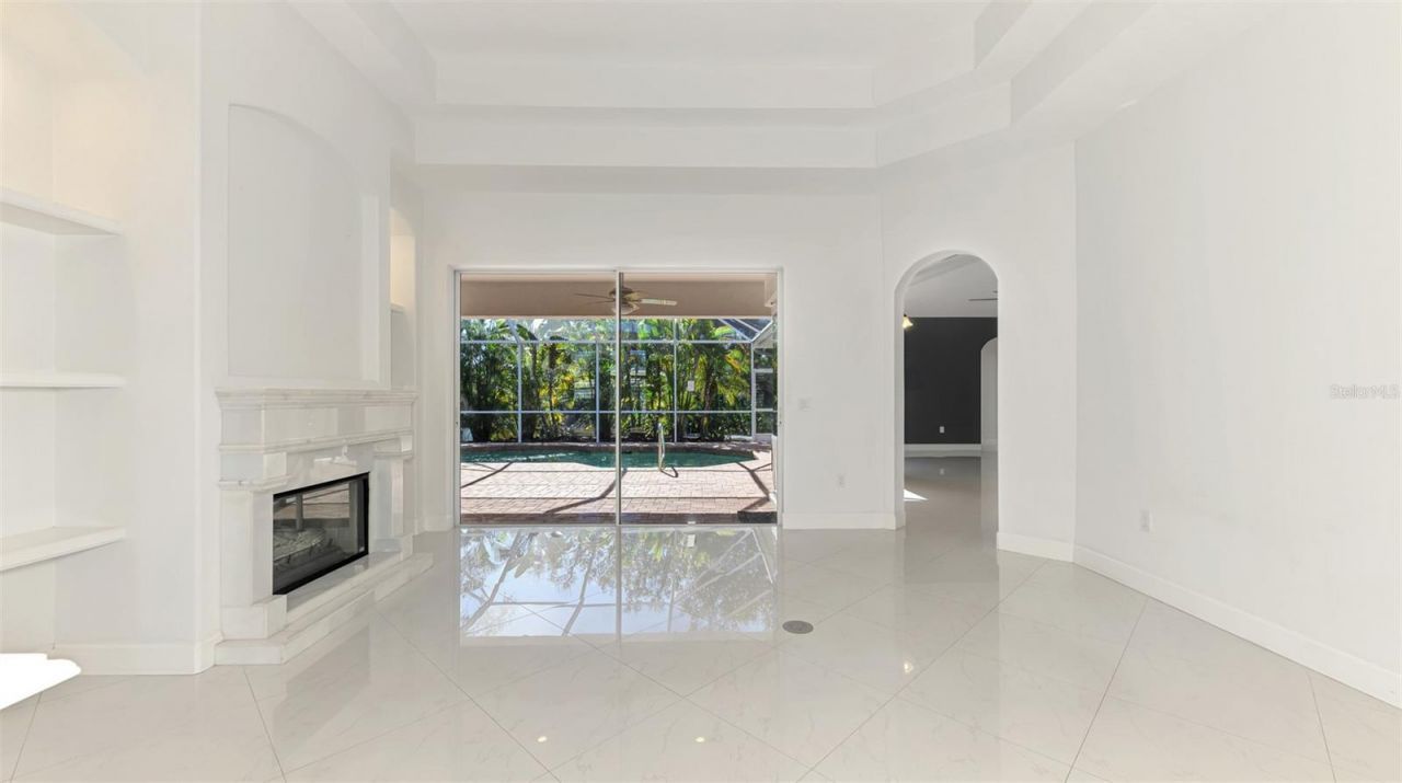 4900 Old Oakleaf Drive, Sarasota, FL 34233 Photo