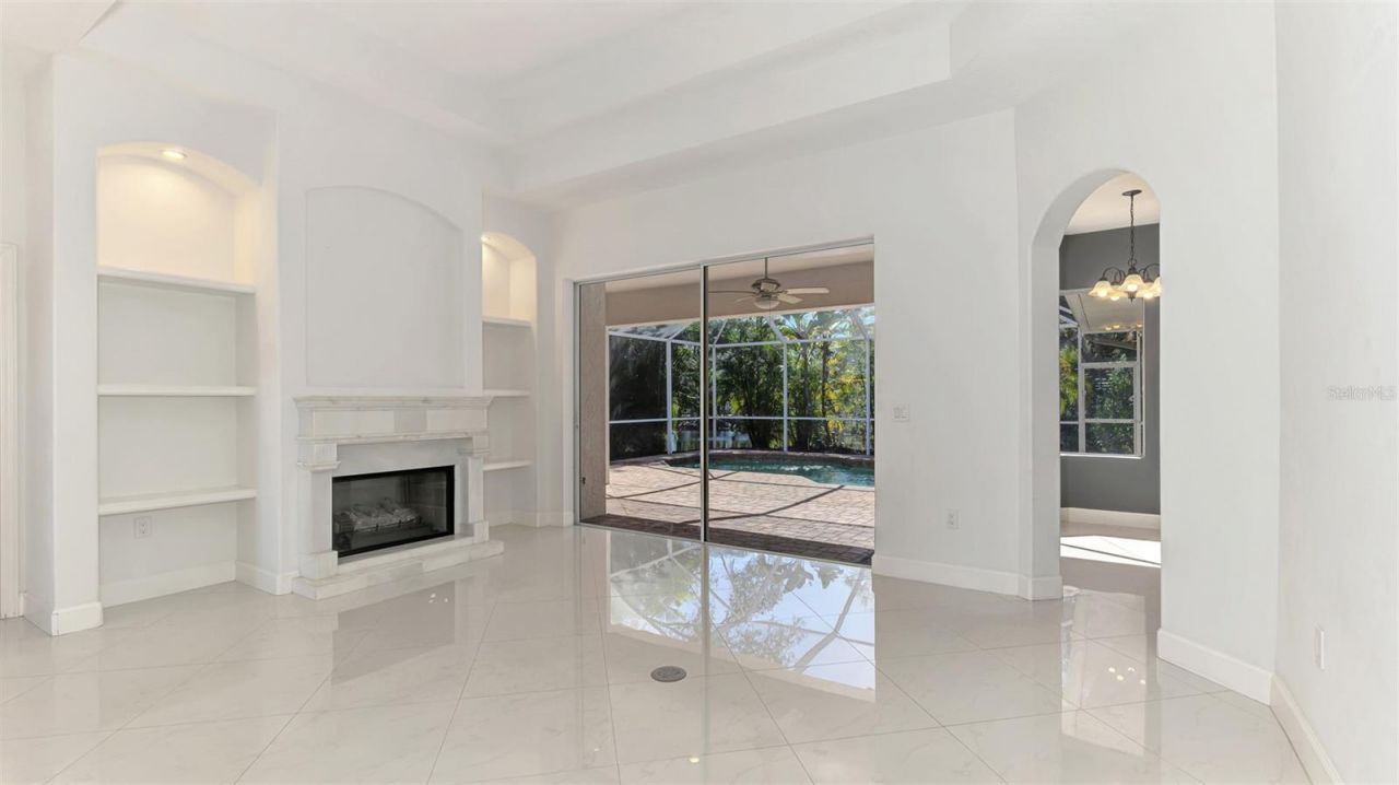 4900 Old Oakleaf Drive, Sarasota, FL 34233 Photo