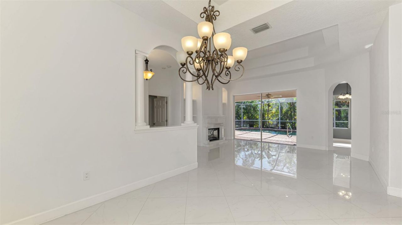 4900 Old Oakleaf Drive, Sarasota, FL 34233 Photo