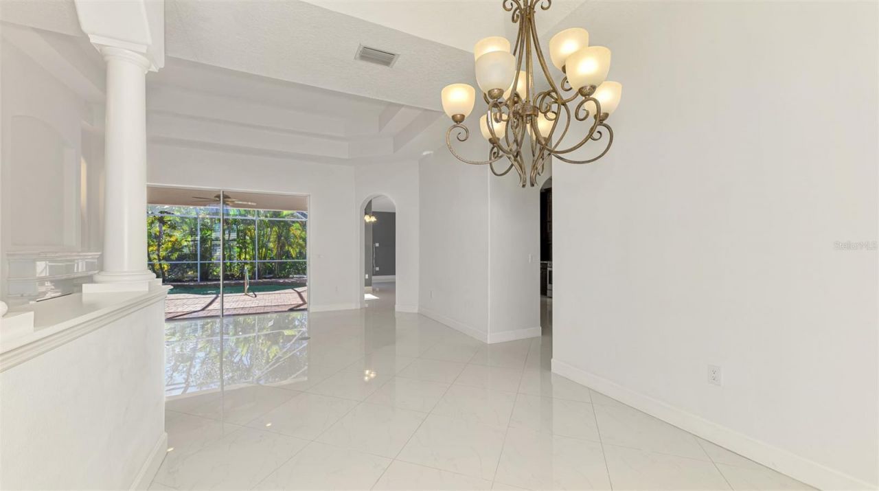 4900 Old Oakleaf Drive, Sarasota, FL 34233 Photo