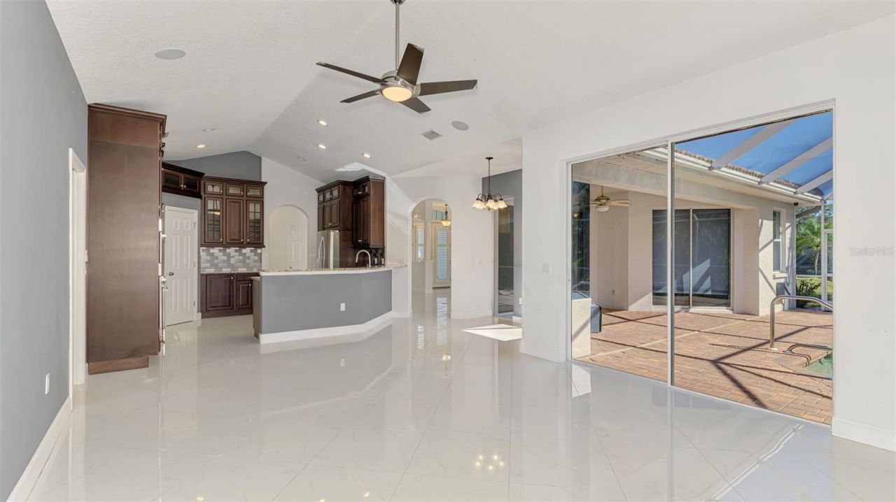 4900 Old Oakleaf Drive, Sarasota, FL 34233 Photo