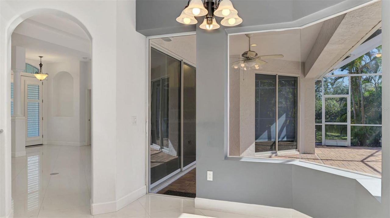 4900 Old Oakleaf Drive, Sarasota, FL 34233 Photo