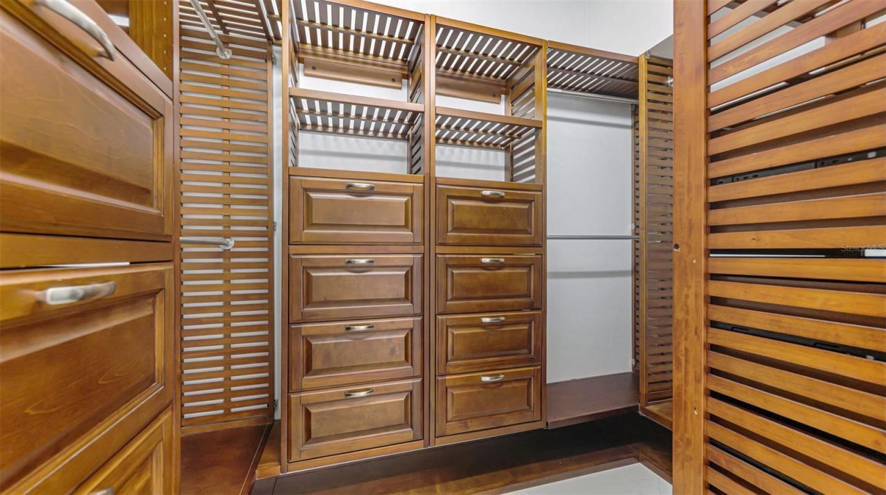 4900 Old Oakleaf Drive, Sarasota, FL 34233 Photo