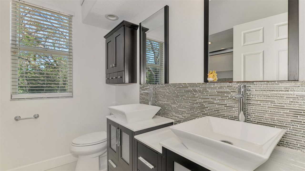 4900 Old Oakleaf Drive, Sarasota, FL 34233 Photo