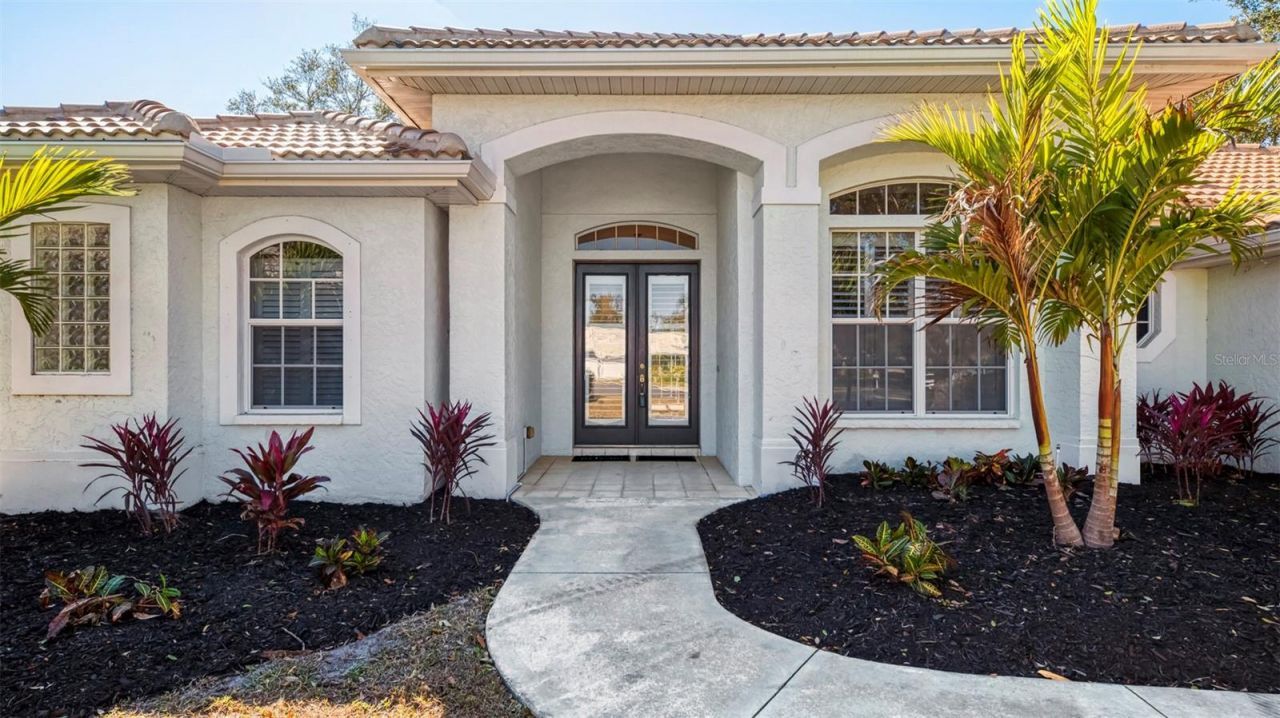 4900 Old Oakleaf Drive, Sarasota, FL 34233 Photo