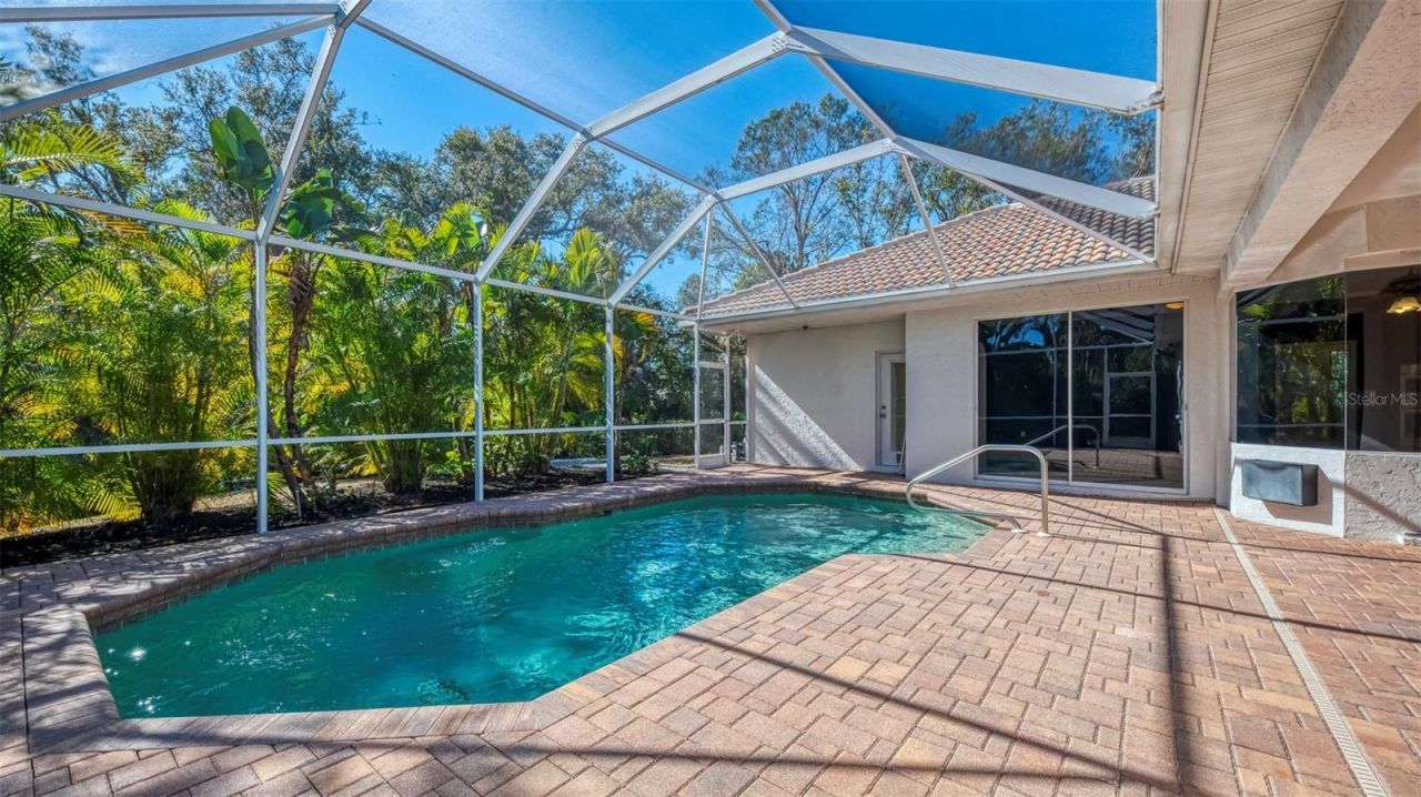 4900 Old Oakleaf Drive, Sarasota, FL 34233 Photo