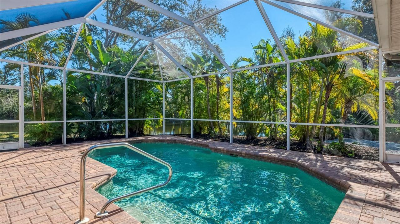 4900 Old Oakleaf Drive, Sarasota, FL 34233 Photo