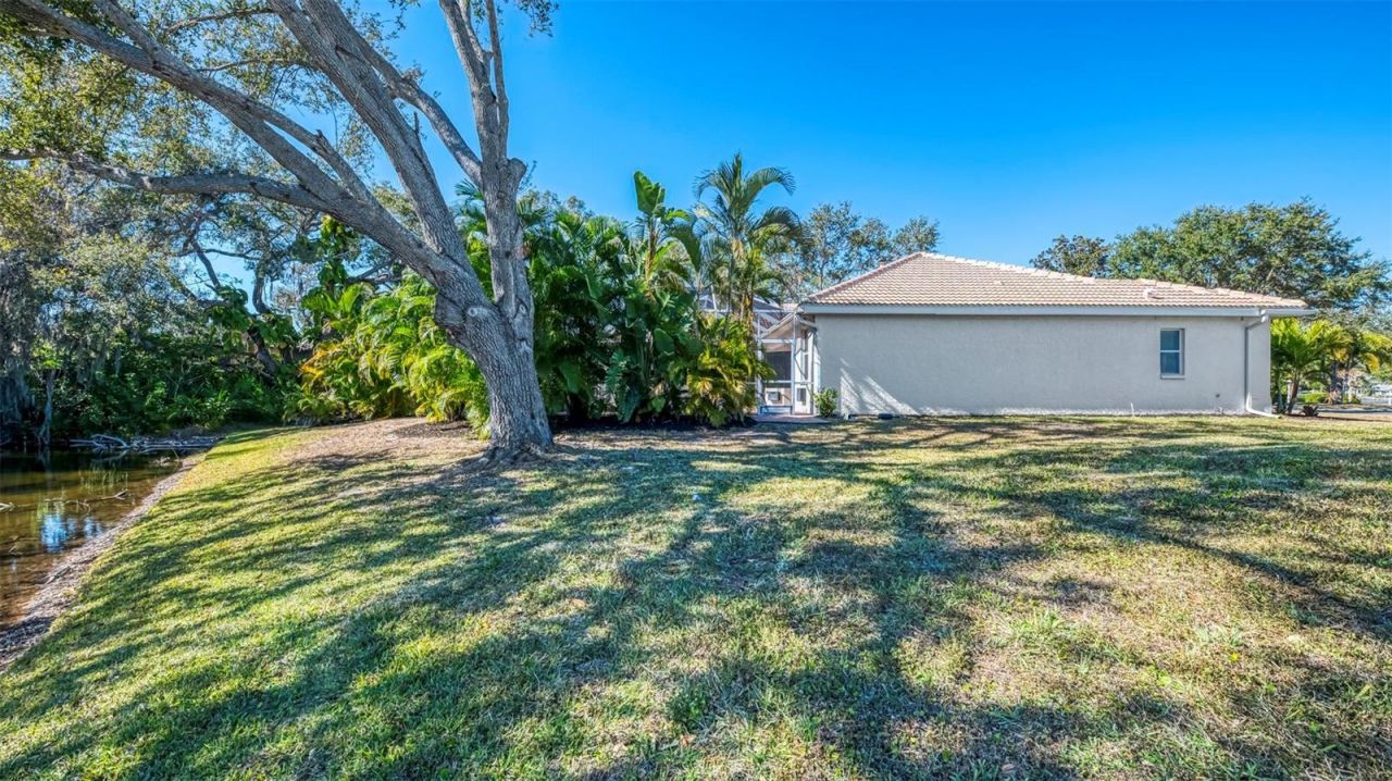4900 Old Oakleaf Drive, Sarasota, FL 34233 Photo