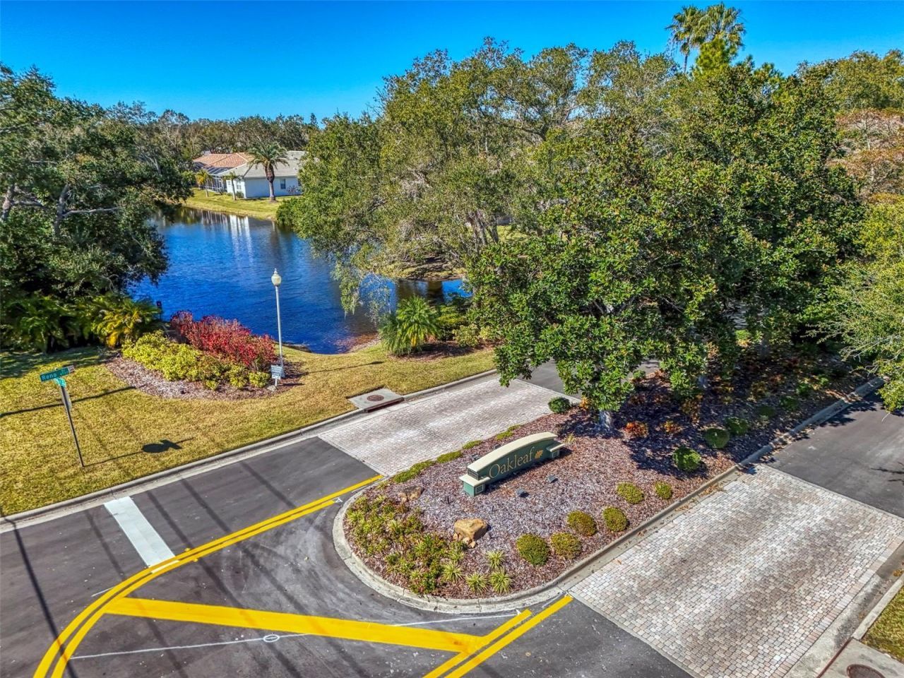 4900 Old Oakleaf Drive, Sarasota, FL 34233 Photo