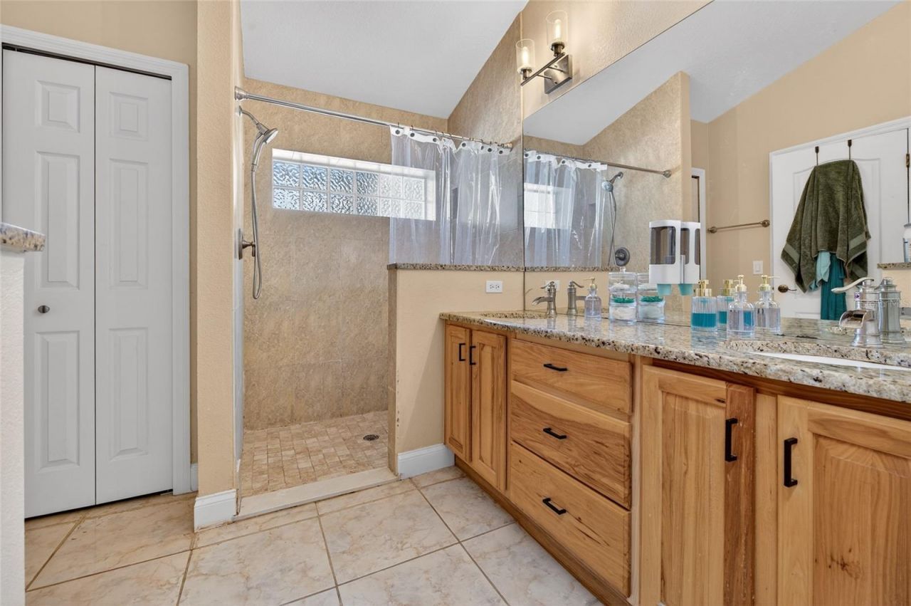 1864 Orange Tree Drive, Edgewater, FL 32141 Photo