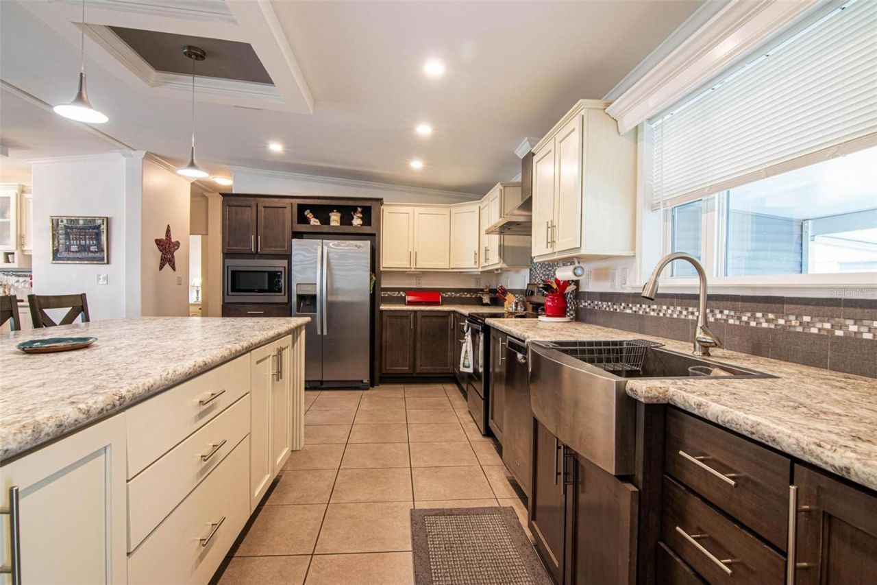 417 Snead Drive, North Fort Myers, FL 33903 Photo