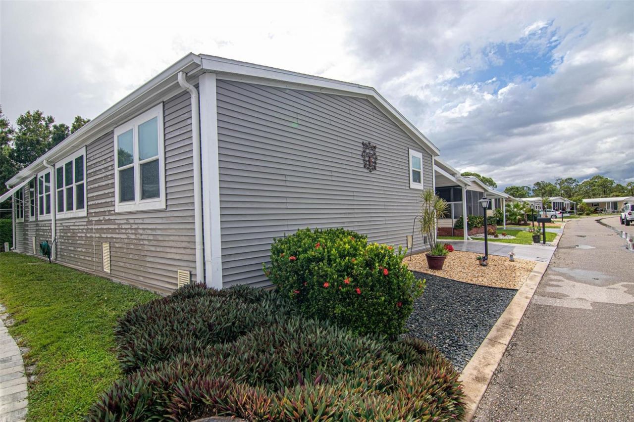 417 Snead Drive, North Fort Myers, FL 33903 Photo