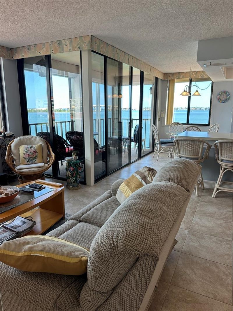 6295 Bahia Del Mar Circle, Unit 408, Saint Petersburg, FL 33715 Photo