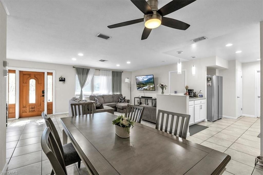 323 Hollywood St, Lehigh Acres, FL 33936 Photo