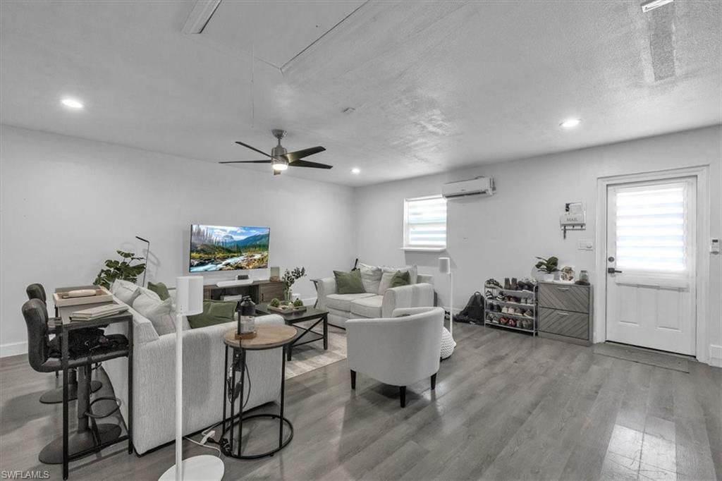 323 Hollywood St, Lehigh Acres, FL 33936 Photo