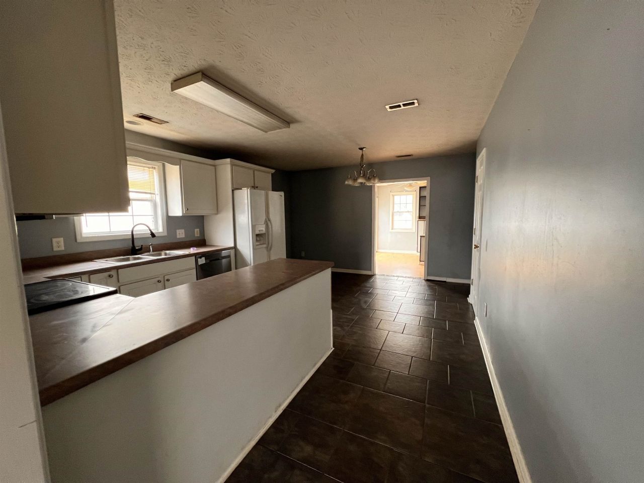 4027 Douglas Fir Ln.  Photo 4