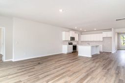 7031 Cinnamon Dr photo 4