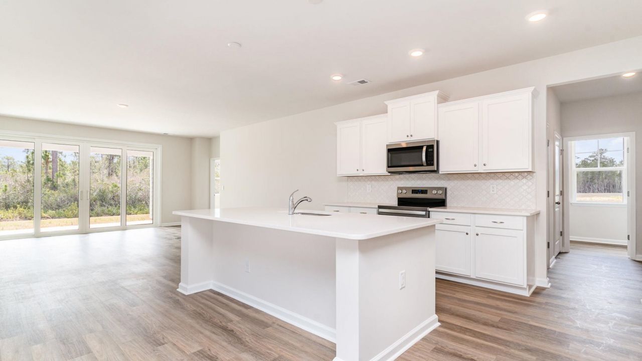 7031 Cinnamon Dr Photo 5