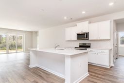 7031 Cinnamon Dr photo 4