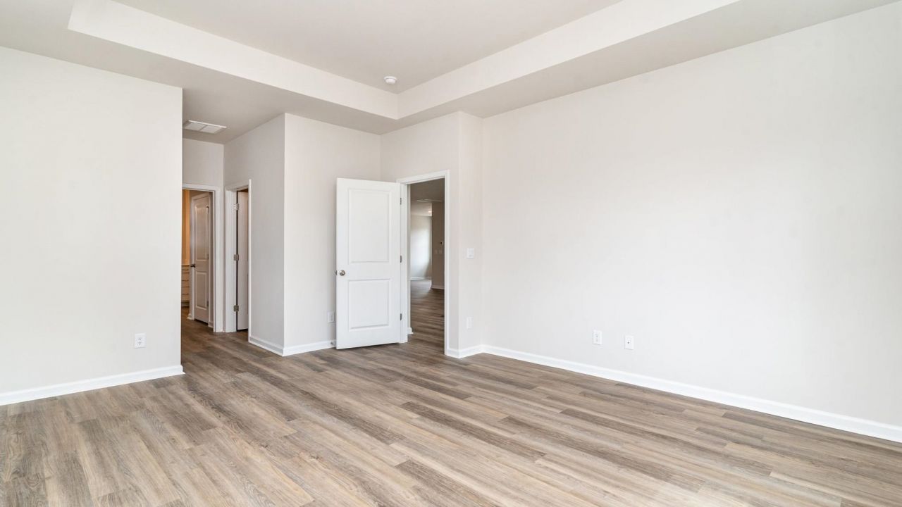 7031 Cinnamon Dr Photo 9