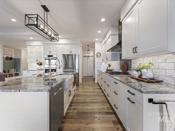 15082 Pronghorn Dr, Caldwell, ID 83607